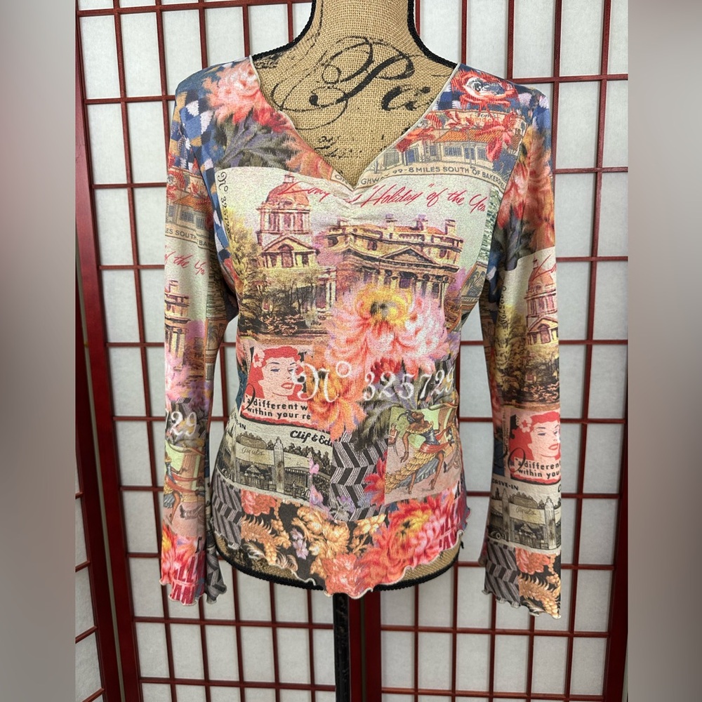 Y2K One World Euro Eccentric Artistic Art Nouveau Bell Sleeve Top